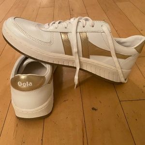GOLA CLASSICS WOMENS GRANDSLAM LEATHER SNEAKERS